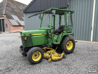 Tracteur pour horticulture John Deere 855 Diesel met maaidek en cabine
