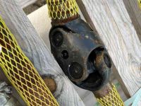 Ensileuse automotrice New Holland Aandrijfas FR  Parts nr:87478970