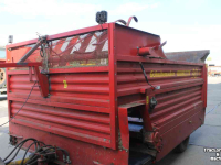 Distributeur de fourrage en bloc Schuitemaker Amigo 30S blokkenwagen blokkendoseerwagen voerkar voerwagen messenwals