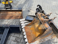 Pelles sur chenilles JCB 36C-1