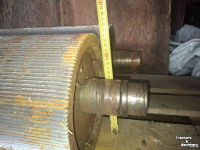 Pièces d‘occasion pour ensileuses John Deere Korrelkneuzer rollen / Kneuzerrollen