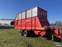 Autochargeuse Taarup 470