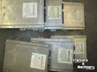 Tracteur New Holland ECU  Diverse en Bedieningshendels.