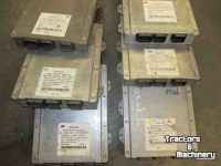 Tracteur New Holland ECU  Diverse en Bedieningshendels.