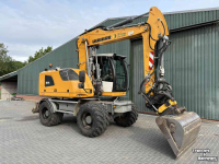 Pelles sur pneus Liebherr A914