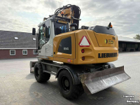 Pelles sur pneus Liebherr A914