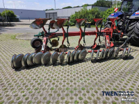 Charrues Kverneland LB KKLB-100-300 Wentelploeg met vorenpakker