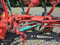 Charrues Kverneland LB KKLB-100-300 Wentelploeg met vorenpakker