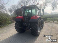 Tracteur Massey Ferguson 5713 SL Dyna-6 EFF Tractor
