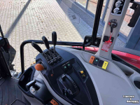 Tracteur Massey Ferguson 5711M Dyna- 4 met kruipbak en Trimble voorbereid