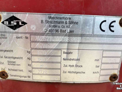Distributeur de fourrage en bloc Strautmann BVW Blokkenwagen doseerwagen voermachines