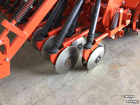 Semoir Combination Kuhn HRB 303 D met Integra 3003