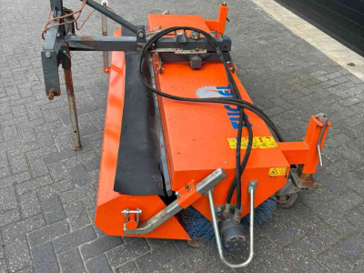 Balayeur Tuchel EKM 230-H-520