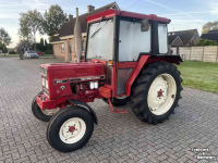 Tracteur International 633 2WD CABINE 3 CIL. STUURBEKRACHTIGING