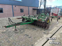 Cultivateur John Deere kultivator getrokken 3.50 m , cultivator