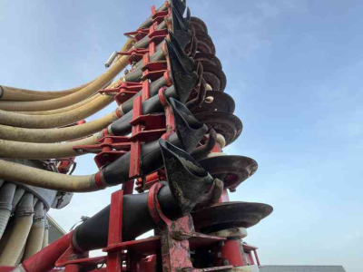 Injecteur de prairie Schuitemaker 870 zodebemeste