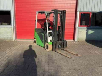 Chariot élévateur Unicarriers JAG2N1L18Q