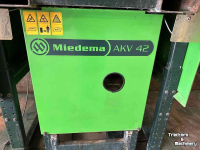 Remplisseur de caisses Miedema AKV42