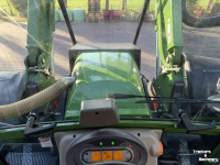 Tracteur Fendt 211 Vario met bosbouwbescherming / forestry protection