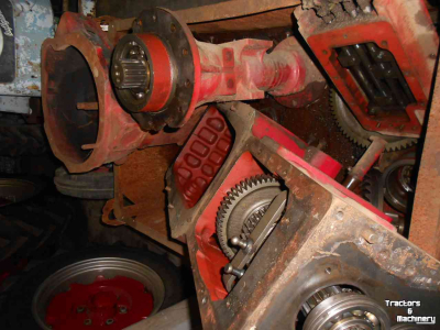 Pièces d‘occasion pour tracteurs International 33 SERIE