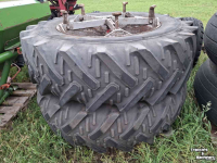 Roues, Pneus, Jantes, Barillets Jumelage Kleber 16.9 R 34 dubbellucht set