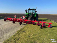 Pulvérisateur specialement pour rangées  Hengers Steketee onderblad spuitkap voor ruggenteelt