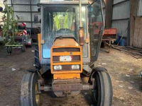 Tracteur Renault 551s