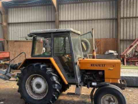 Tracteur Renault 551s