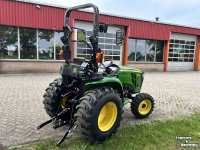 Tracteur pour horticulture John Deere 3038E