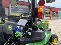 Tracteur pour horticulture John Deere 3038E