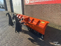 Autres matériel et accessoires de nettoyage et de balayage Hemach Sneeuwschuif Volvo aansluiting