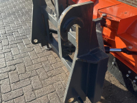 Autres matériel et accessoires de nettoyage et de balayage Hemach Sneeuwschuif Volvo aansluiting