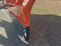 Autres matériel et accessoires de nettoyage et de balayage Hemach Sneeuwschuif Volvo aansluiting