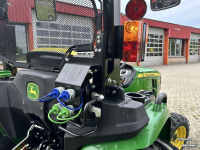 Tracteur pour vignes et vergers John Deere 3038E