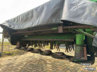 Faucheuse John Deere 320 & C228A