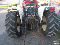Tracteur Lamborghini R 674 5