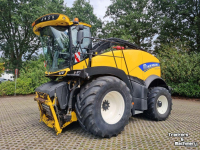 Ensileuse automotrice New Holland FR 780