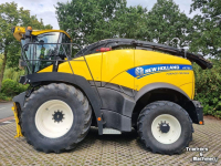 Ensileuse automotrice New Holland FR 780