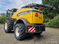 Ensileuse automotrice New Holland FR 780