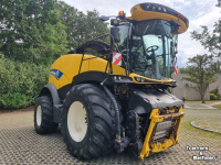 Ensileuse automotrice New Holland FR 780
