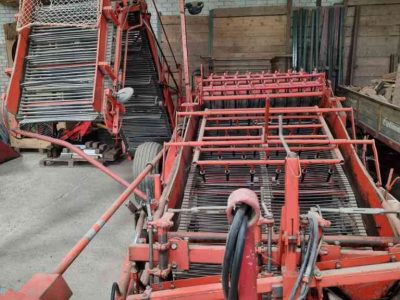Arracheuse de pommes de terre Amac D2 wagenrooier