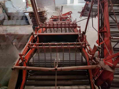 Arracheuse de pommes de terre Amac D2 wagenrooier