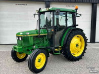 Tracteur John Deere 5400