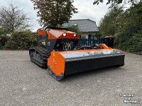 Tracteur porte-outils Ferri DEMO iCut 3.60 radiografische klepelmaaier talud