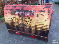 Coupe-blocs d'ensilage Redrock HA 160 kuilhapper met hefmast en afschuiver