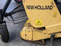 Ensileuse automotrice New Holland 345 W
