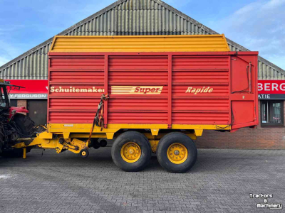 Autochargeuse Schuitemaker Rapide 125 S opraapwagen. Weidebouwmachines