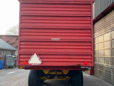 Autochargeuse Schuitemaker Rapide 125 S opraapwagen. Weidebouwmachines
