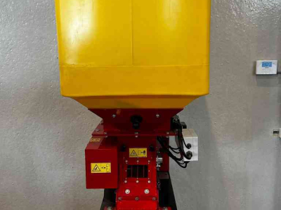 Semoir Europart Technik Plus - EuroPart ETJ6 TOPCON Isobus ECU