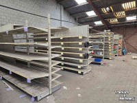 Rayonnage d‘entrepôt / Rayonnage de magasin  winkelrek